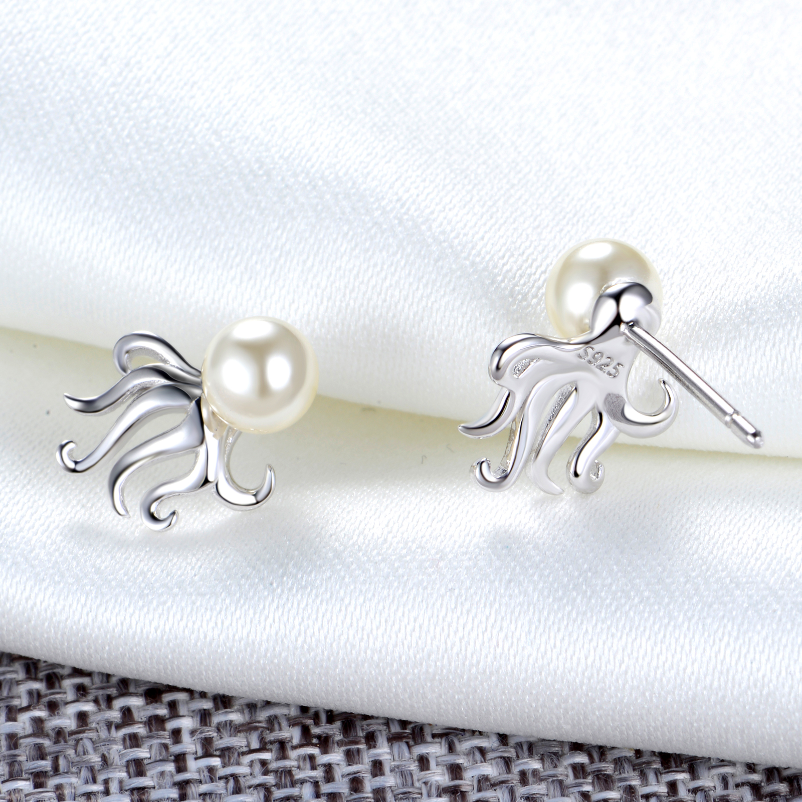 1 Pair IG Style Elegant Marine Style Octopus Inlay Sterling Silver Pearl Ear Studs display picture 1