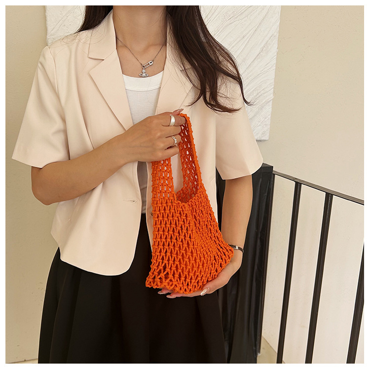 Women's Small Cotton Solid Color Basic Weave Open Handbag display picture 9