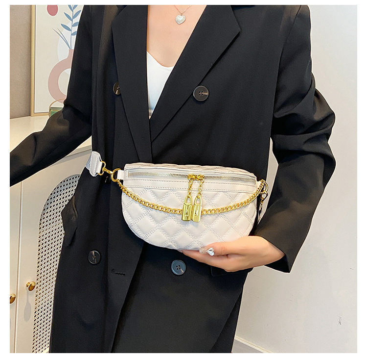 Women's Medium Pu Leather Solid Color Lingge Basic Dumpling Shape Zipper Crossbody Bag display picture 2