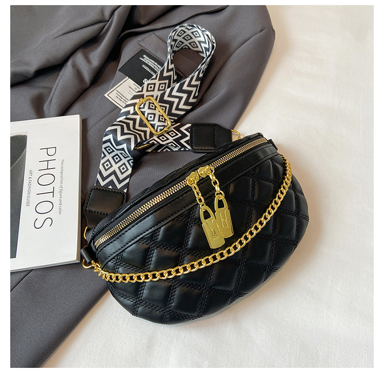 Women's Medium Pu Leather Solid Color Lingge Basic Dumpling Shape Zipper Crossbody Bag display picture 5