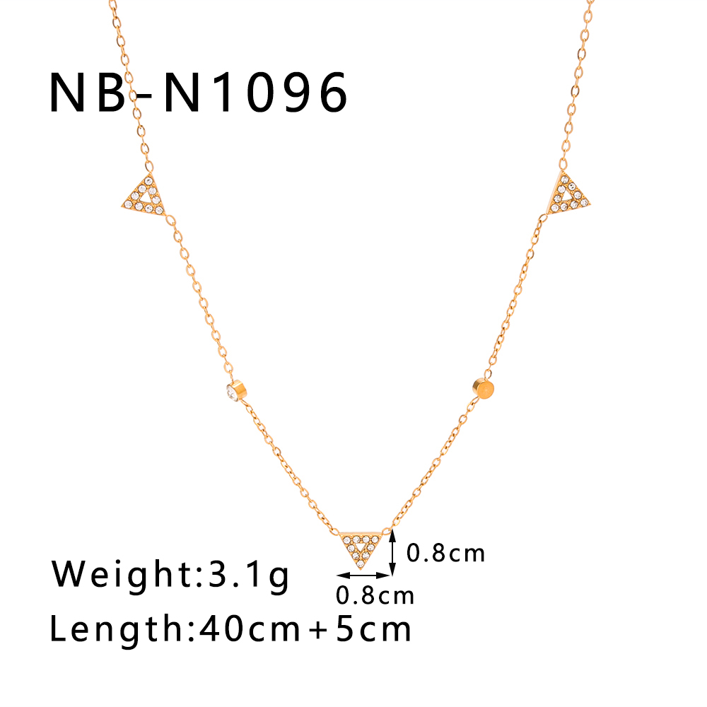 304 Stainless Steel 18K Gold Plated Romantic Simple Style Shiny Hollow Out Inlay Triangle Rhinestones Necklace display picture 5
