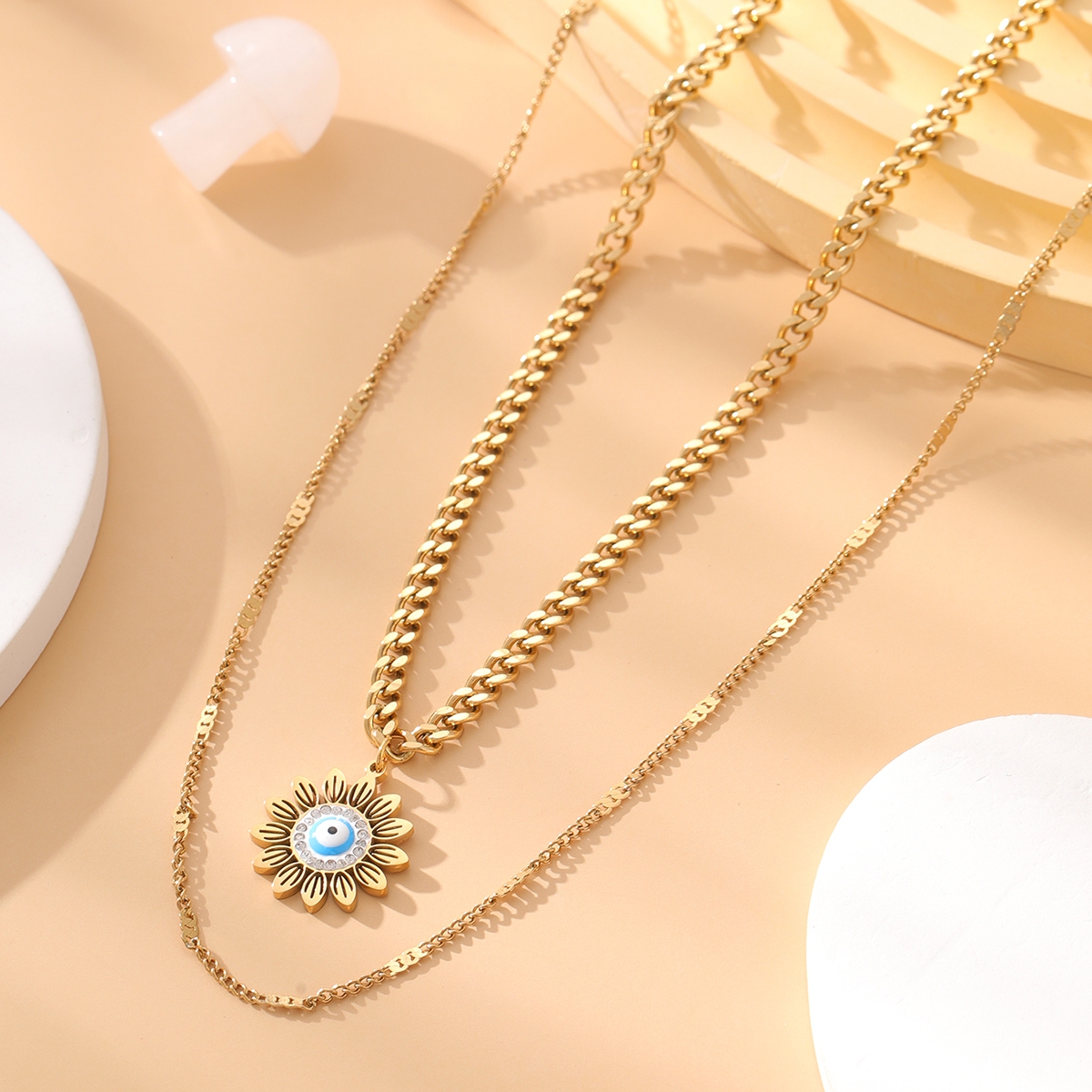304 Stainless Steel 18K Gold Plated Casual Commute Enamel Plating Diamond Geometric Flower Resin Rhinestones Pendant Necklace display picture 3