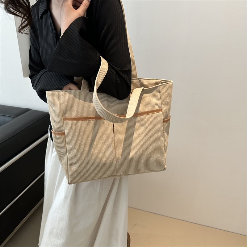 Women's Large Canvas Solid Color Classic Style Zipper Tote Bag display picture 2