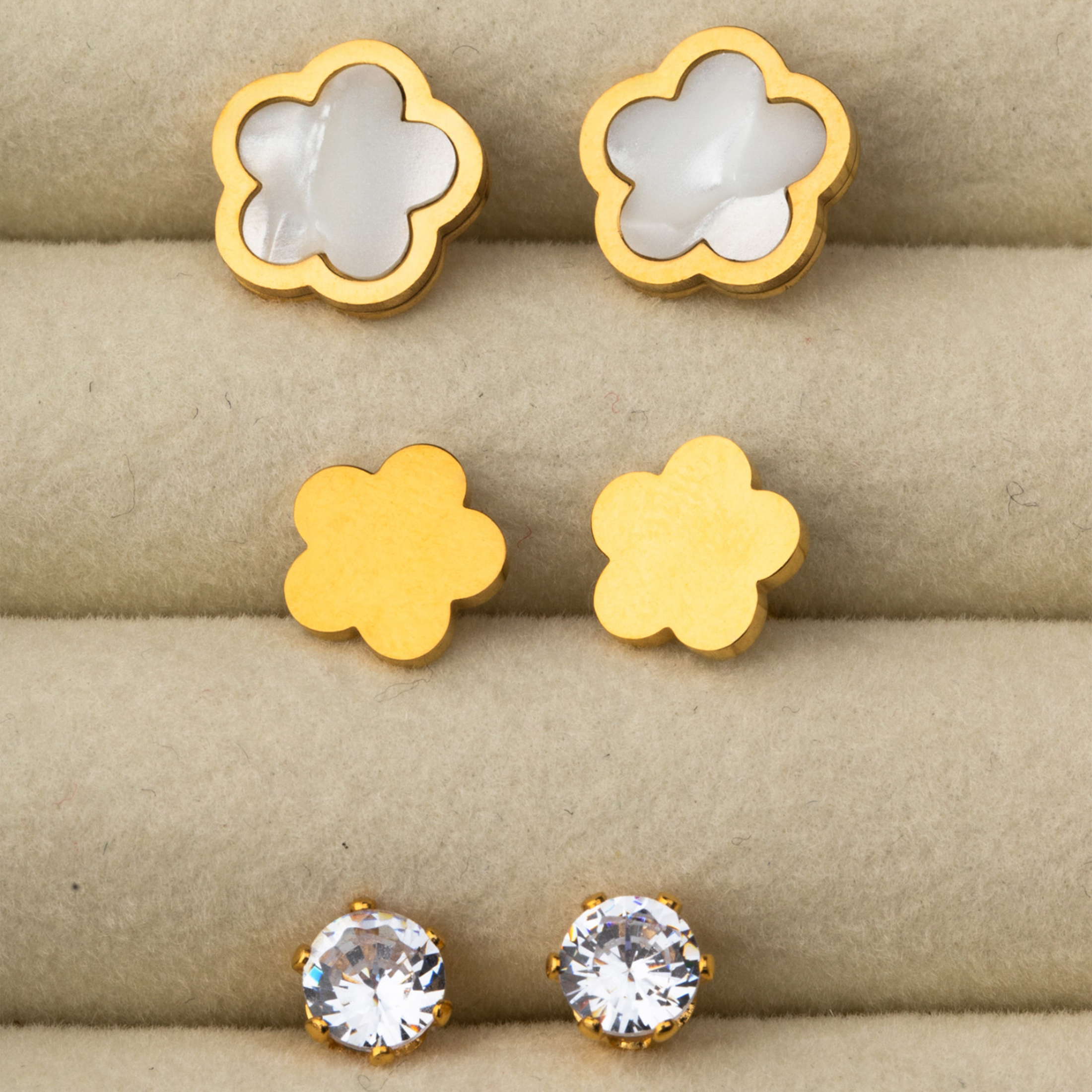 1 Set 3 Pairs Casual Simple Style Moon Flower Butterfly Plating Inlay 304 Stainless Steel Rhinestones Shell 18K Gold Plated Ear Studs display picture 5