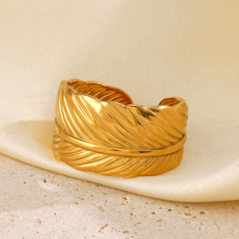 304 Stainless Steel 18K Gold Plated Simple Style Plating Feather Rings display picture 3