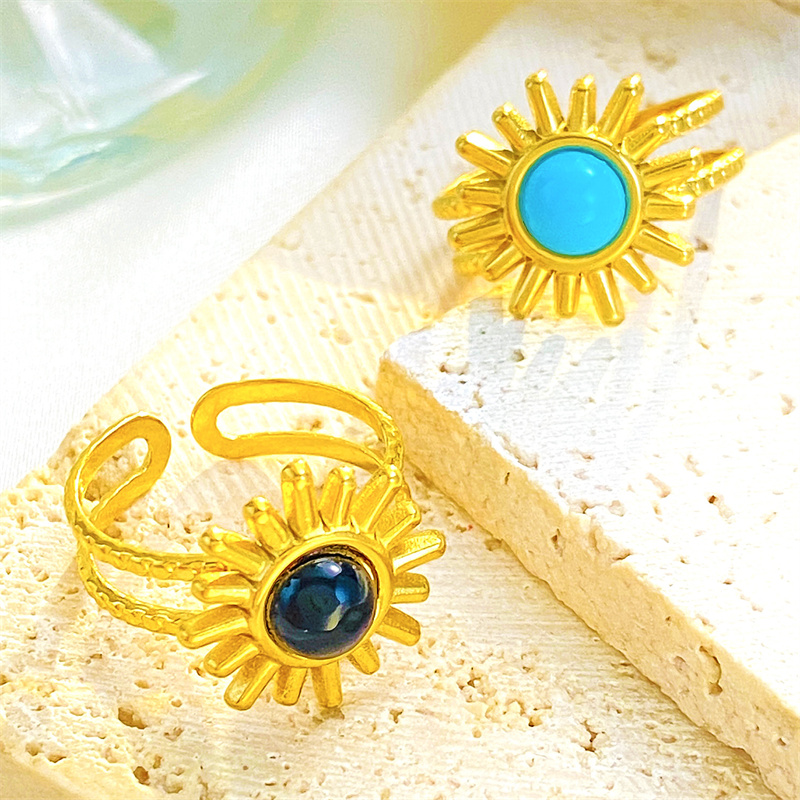 Titanium Steel 18K Gold Plated Casual Elegant Sun Heart Shape Turquoise Open Rings display picture 17
