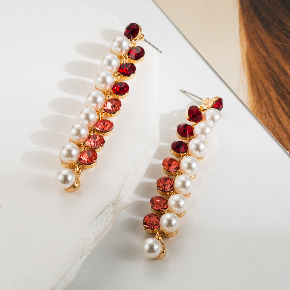 1 Paar Elegant Luxuriös Farbblock Überzug Inlay Legierung Perle Vergoldet Tropfenohrringe display picture 4