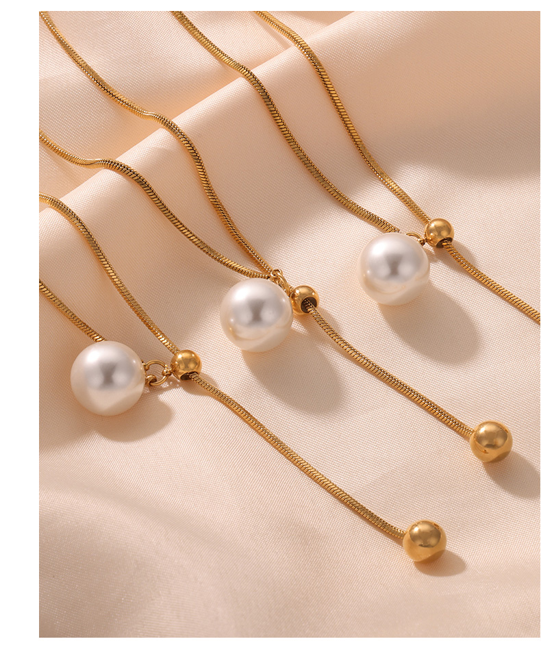 Elegant French Style Simple Style Round Artificial Pearl Titanium Steel Asymmetrical 18K Gold Plated Women's Pendant Necklace Long Necklace display picture 5