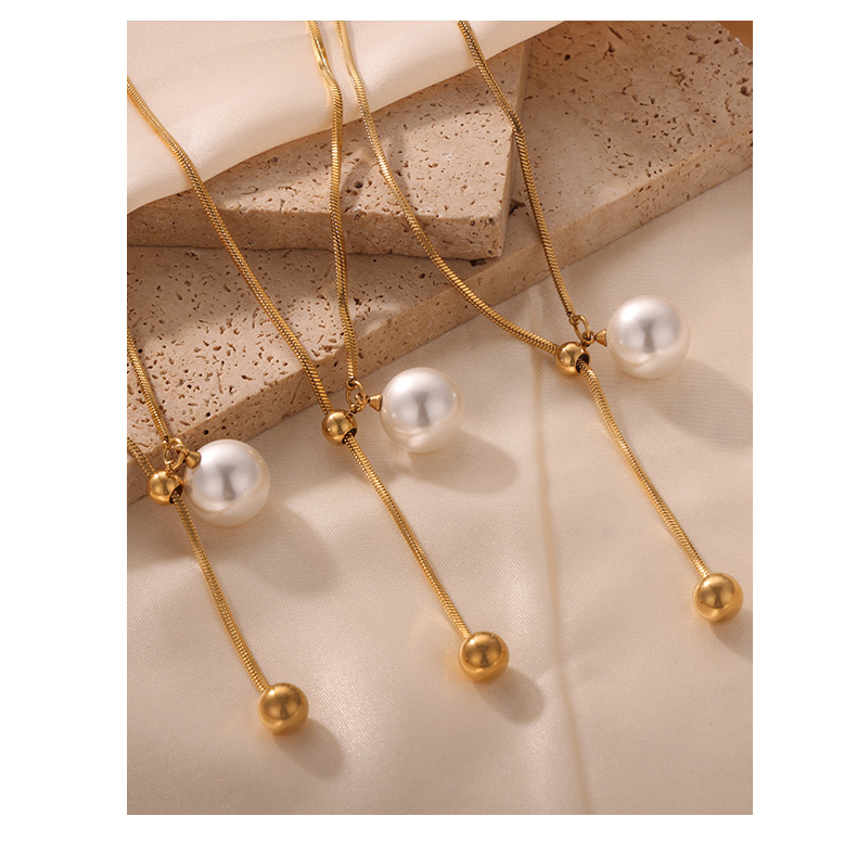 Elegant French Style Simple Style Round Artificial Pearl Titanium Steel Asymmetrical 18K Gold Plated Women's Pendant Necklace Long Necklace display picture 4