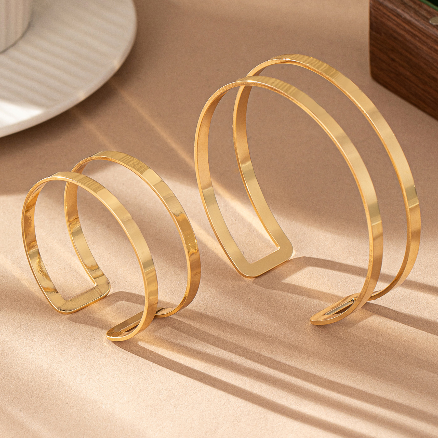 Basic Modern Style Classic Style Geometric Solid Color Lines Alloy Plating Women's Bracelets Armband display picture 4