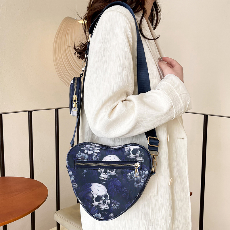 Unisex Medium Nylon Skull Streetwear Zipper Bag Sets Crossbody Bag display picture 13