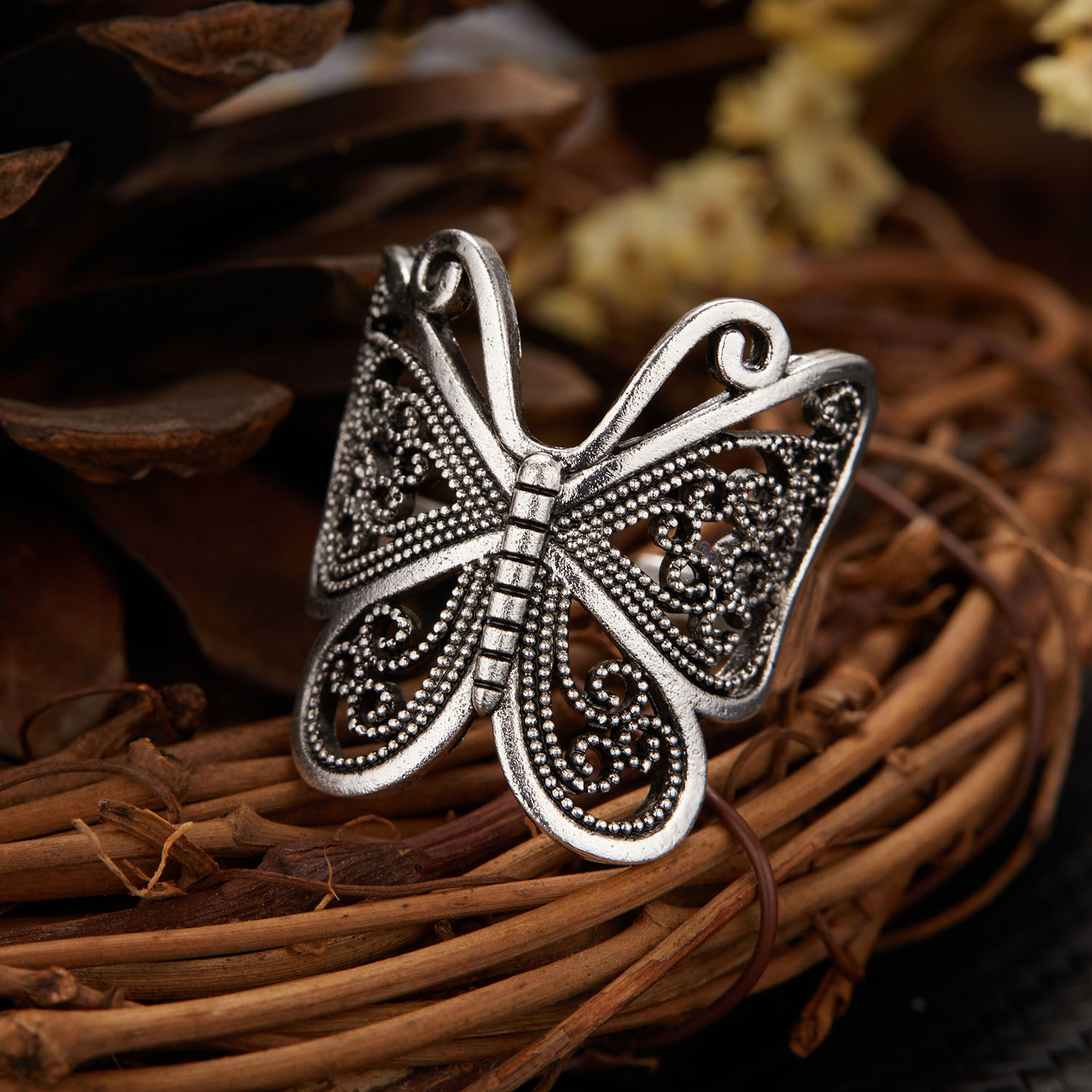 Gothique Rétro Style Cool Papillon Alliage Évider Femmes Anneau Ouvert display picture 6