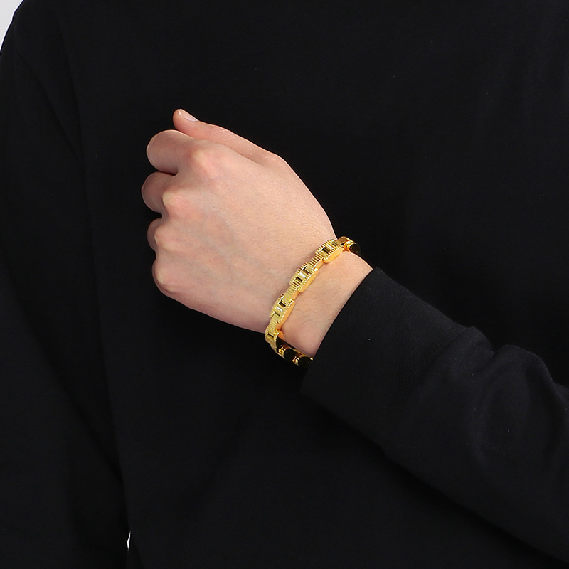 Hip-Hop Simple Style Geometric 304 Stainless Steel 18K Gold Plated Men's Bracelets display picture 2