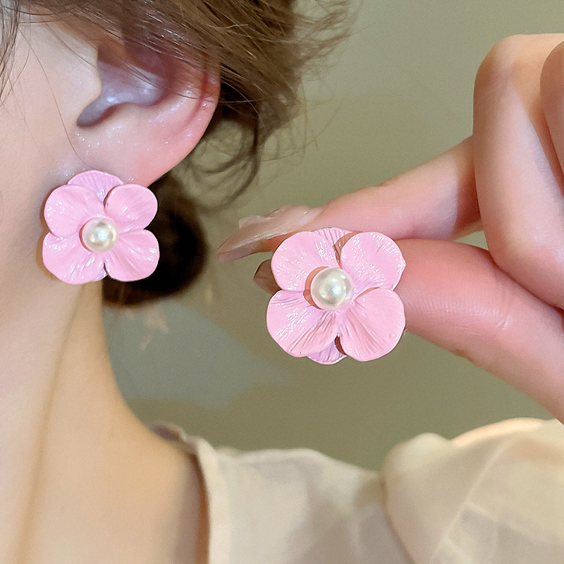 1 Pair Sweet Flower Inlay Alloy Imitation Pearl Ear Studs display picture 7