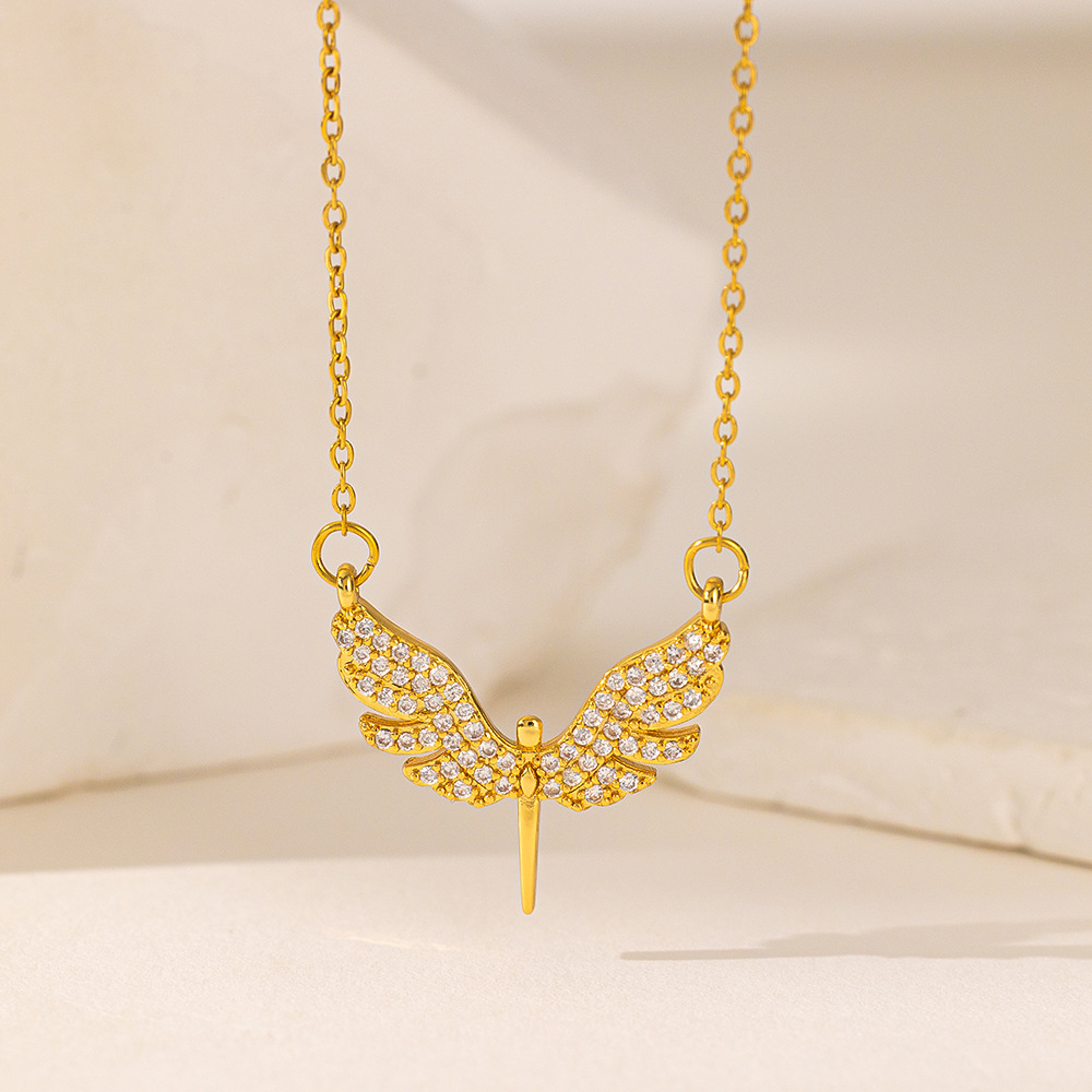 304 Stainless Steel 18K Gold Plated Casual Simple Style Commute Inlay Swan Heart Shape Bow Knot Artificial Rhinestones Pendant Necklace display picture 4