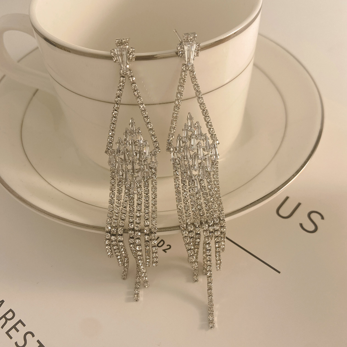 1 Pair IG Style Elegant Lady Tassel Plating Inlay Copper Zircon Drop Earrings display picture 2