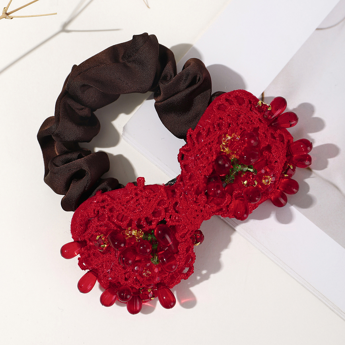 Frau Feenhafter Stil Süss Koreanische Art Blume Tuch Inlay Künstliche Perlen Glasstein Haargummi display picture 10