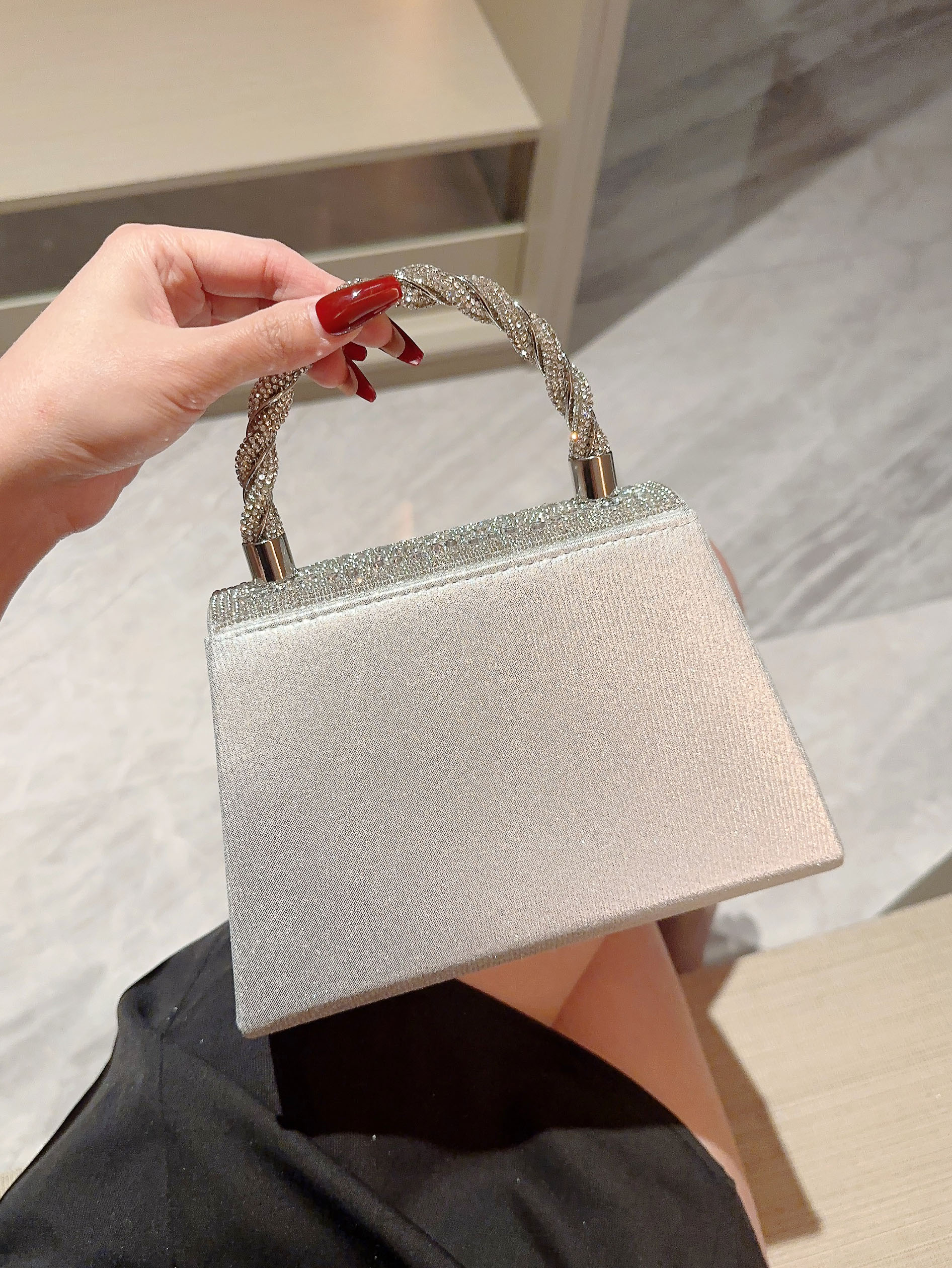 Silver Polyester Solid Color Sequins Square Evening Bags display picture 2
