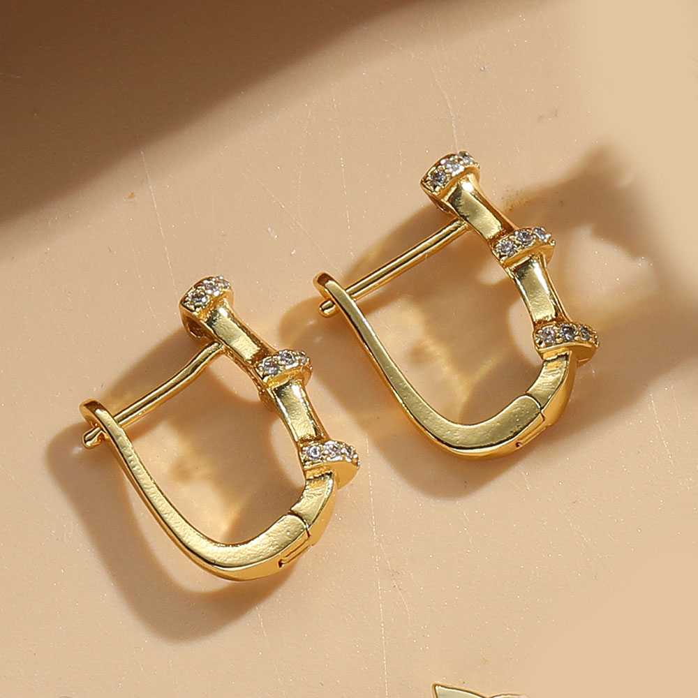 1 Pair Vintage Style U Shape Inlay Copper Zircon 14K Gold Plated Hoop Earrings display picture 2