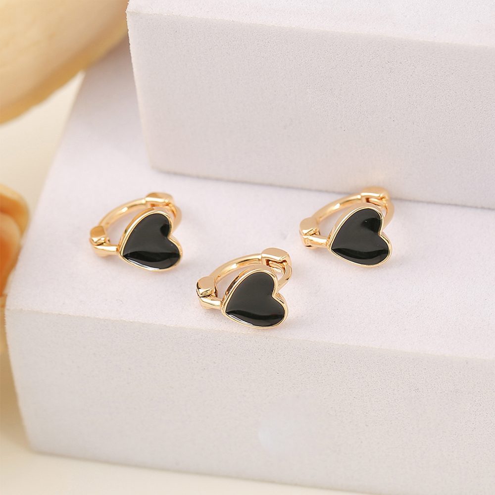 1 Pair 11 * 11mm Copper 18K Gold Plated Heart Shape Polished Ear Clip display picture 1