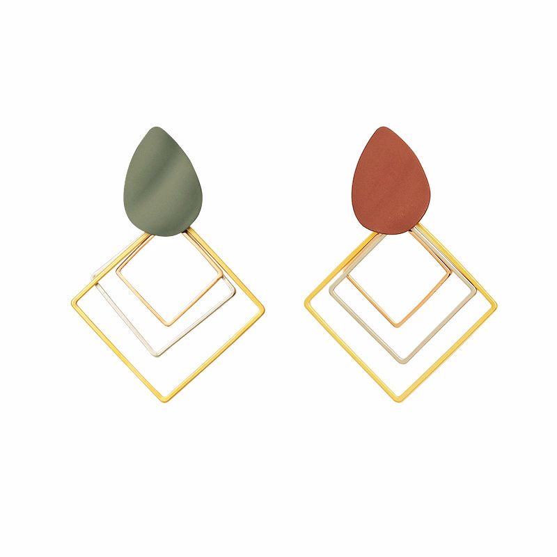1 Pair Sweet Artistic Square Enamel Copper 18K Gold Plated Drop Earrings display picture 1