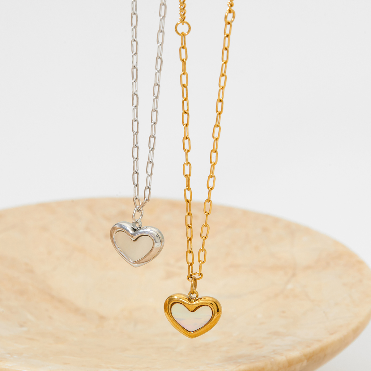 304 Stainless Steel 14K Gold Plated White Gold Plated Sweet Heart Shape Necklace display picture 1