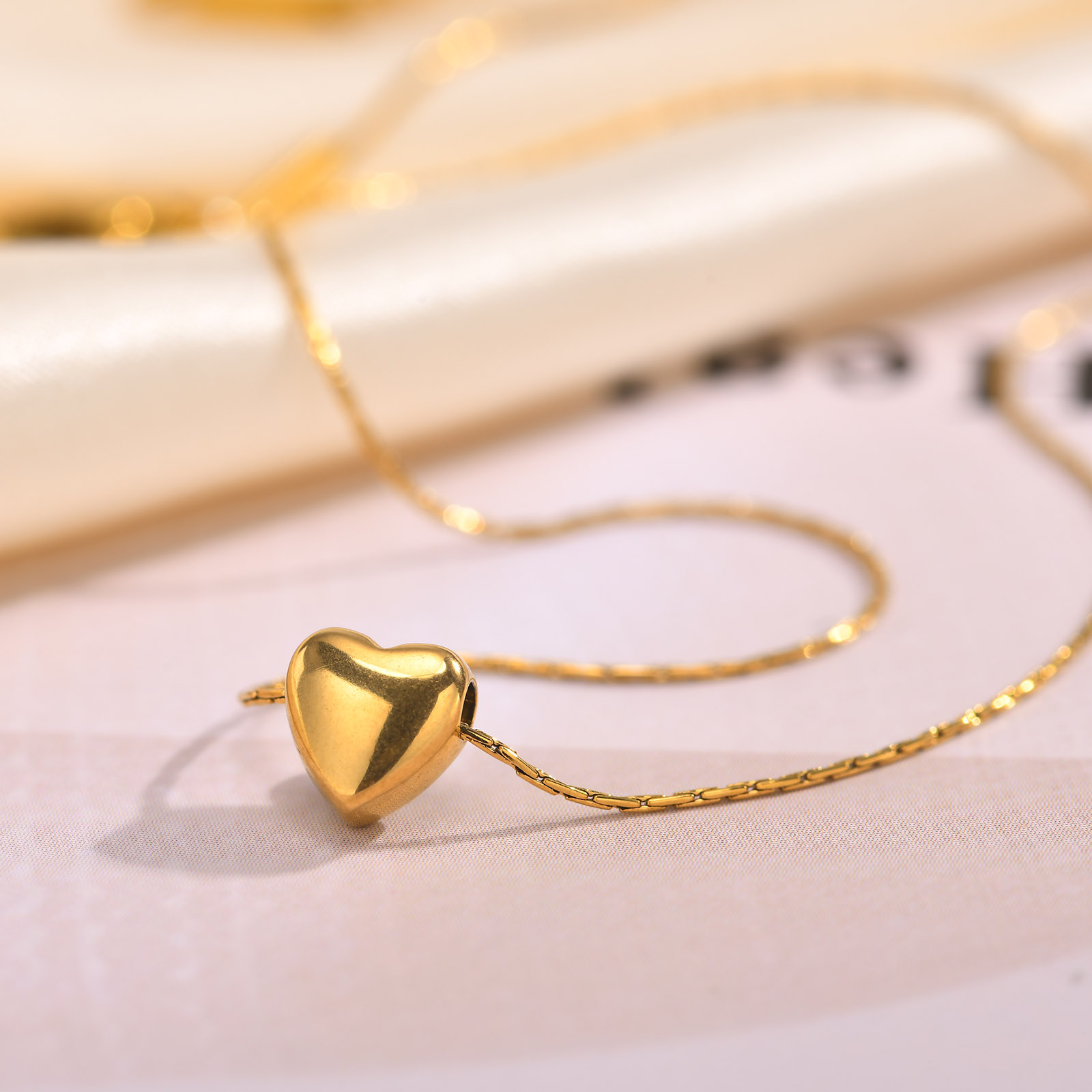 Edelstahl 304 18 Karat Vergoldet Süß Süss Herzform Halskette Mit Anhänger display picture 2