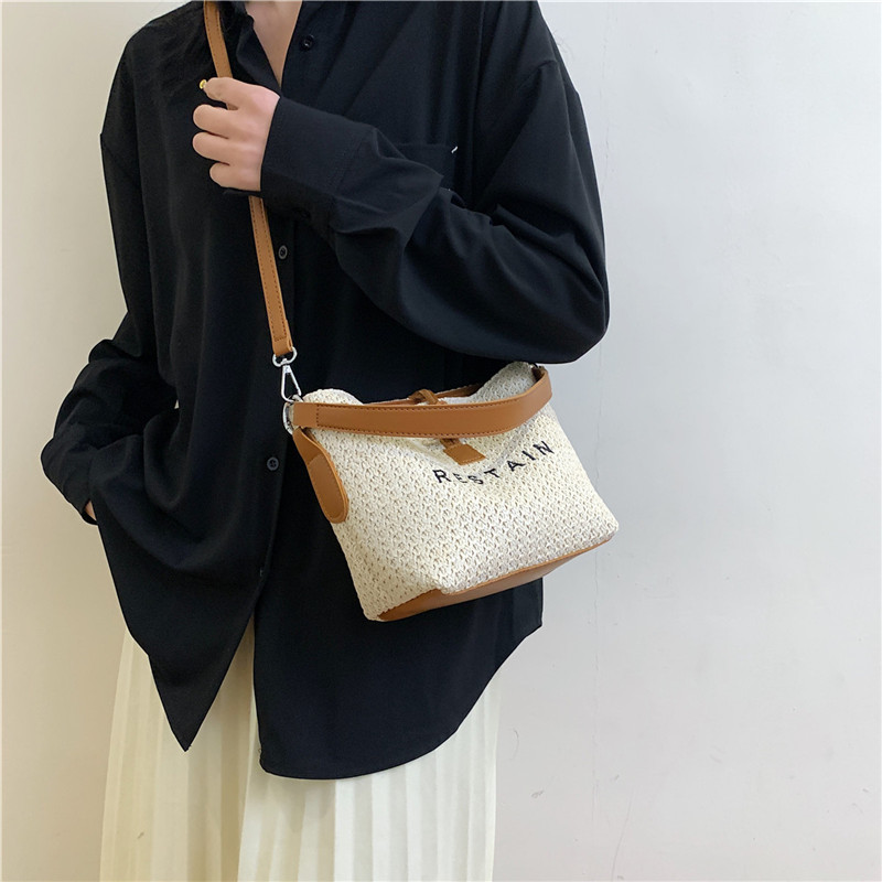 Women's Straw Letter Classic Style Sewing Thread Zipper Bucket Bag display picture 5