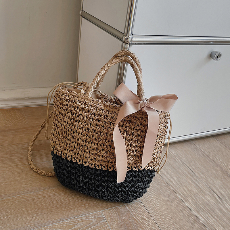 Women's Straw Color Block Solid Color Classic Style Hollow String Bucket Bag display picture 7