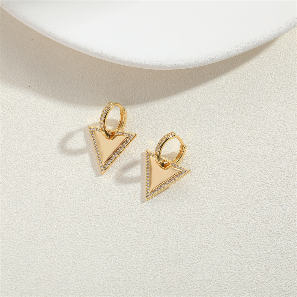 1 Pair Vintage Style Pentagram Moon Heart Shape Inlay Copper Zircon 14K Gold Plated Drop Earrings display picture 10