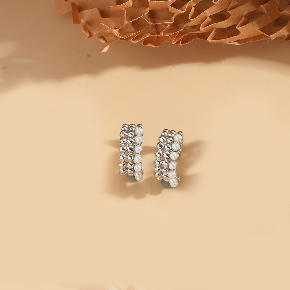 1 Paire Style Simple Forme C Incruster Le Cuivre Zircon Plaqué Or 14K Boucles D'Oreilles display picture 4