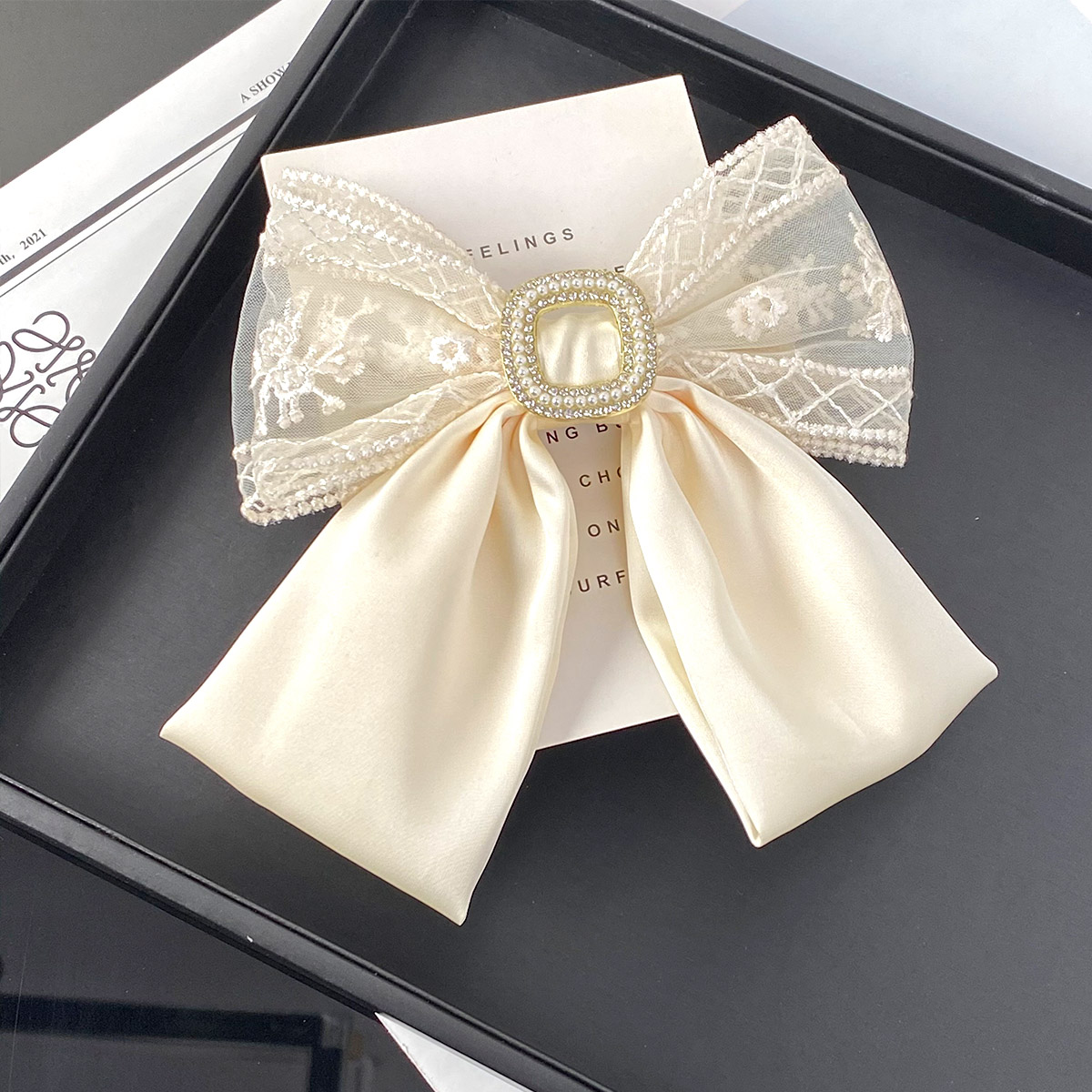 Women's Elegant Sweet Bow Knot Cloth Inlay Rhinestones Hair Clip display picture 1