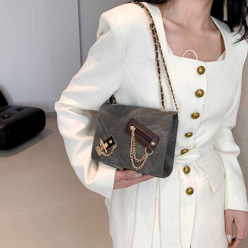 Women's Pu Leather Solid Color Vintage Style Flip Cover Shoulder Bag display picture 6