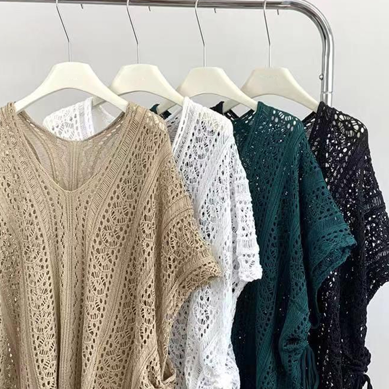Women's Knitwear Eyelet Top Sleeveless Sweaters & Cardigans Hollow Out Streetwear Solid Color display picture 6