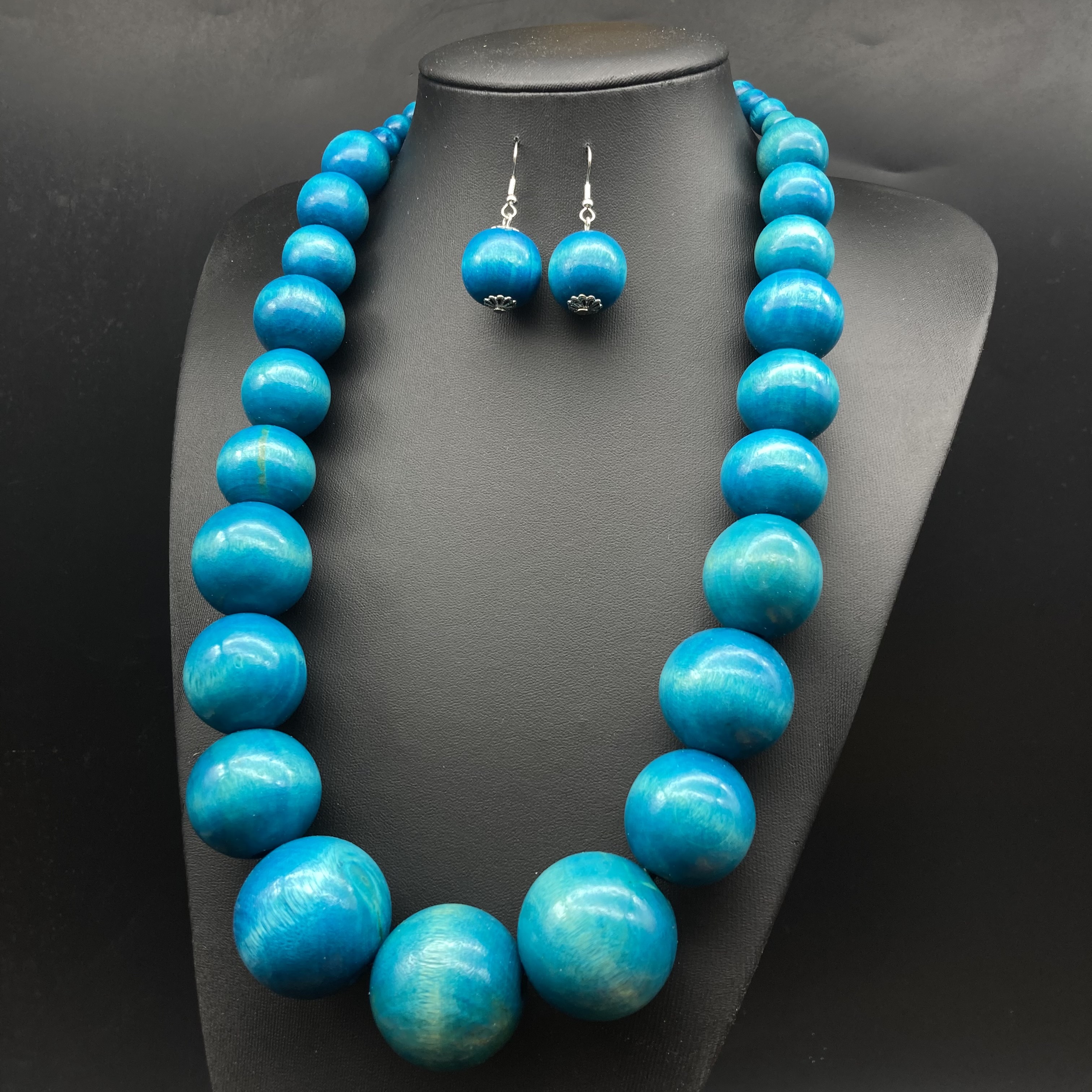 Retro Exaggerated Beach Round Wood Beaded Women's Jewelry Set display picture 4