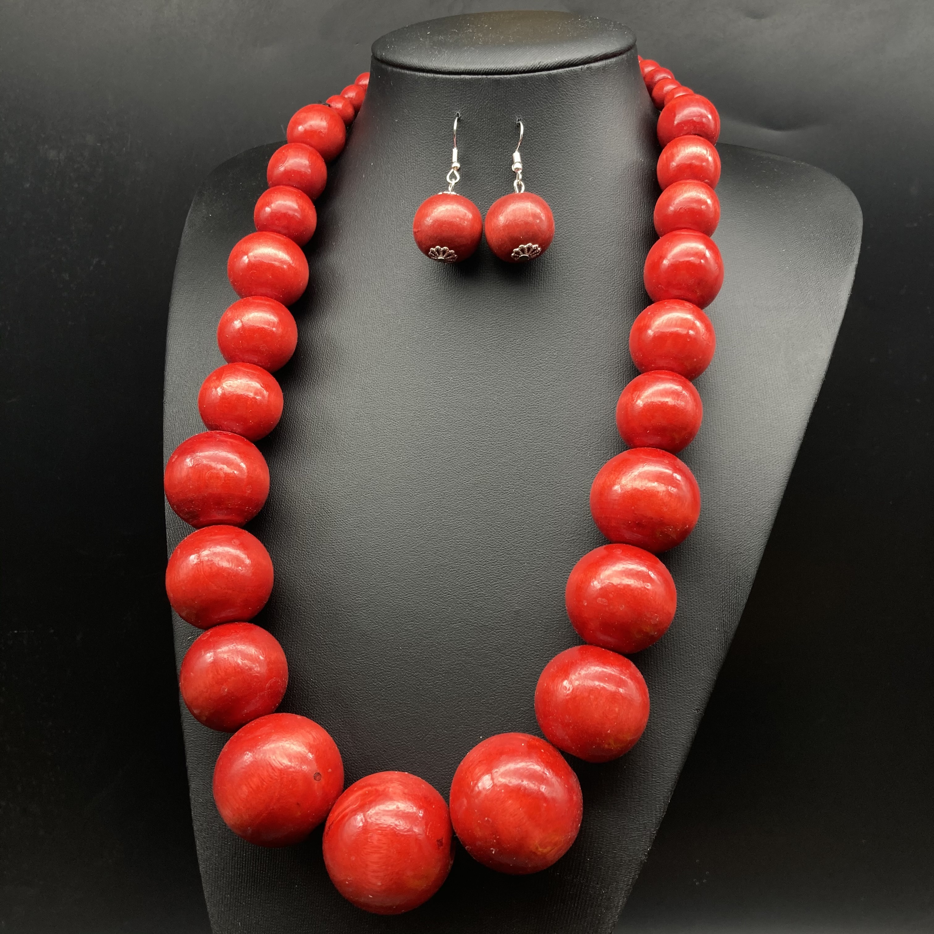 Retro Exaggerated Beach Round Wood Beaded Women's Jewelry Set display picture 6