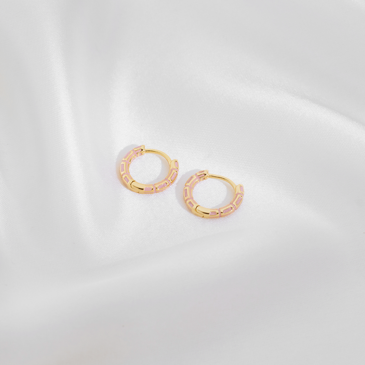 1 Pair Casual Simple Style Commute Circle Round Painted Copper Gold Plated Earrings display picture 4