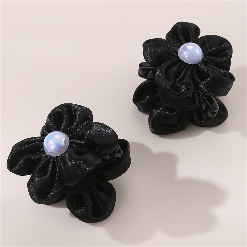 Women's Cute Flower Artificial Pearl Cloth Hair Claws display picture 2