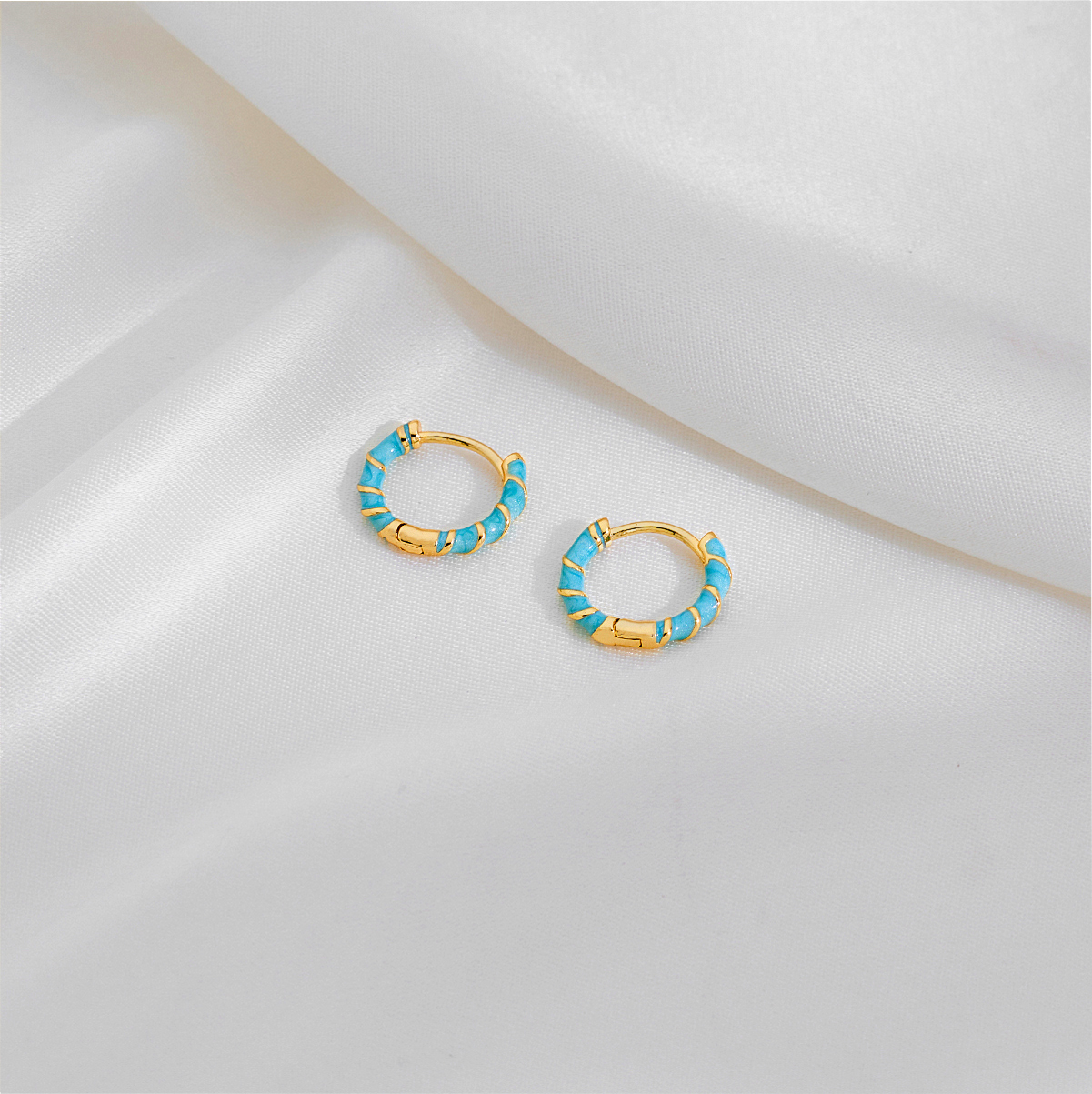 1 Pair Casual Simple Style Commute Circle Round Painted Enamel Copper Gold Plated Earrings display picture 7