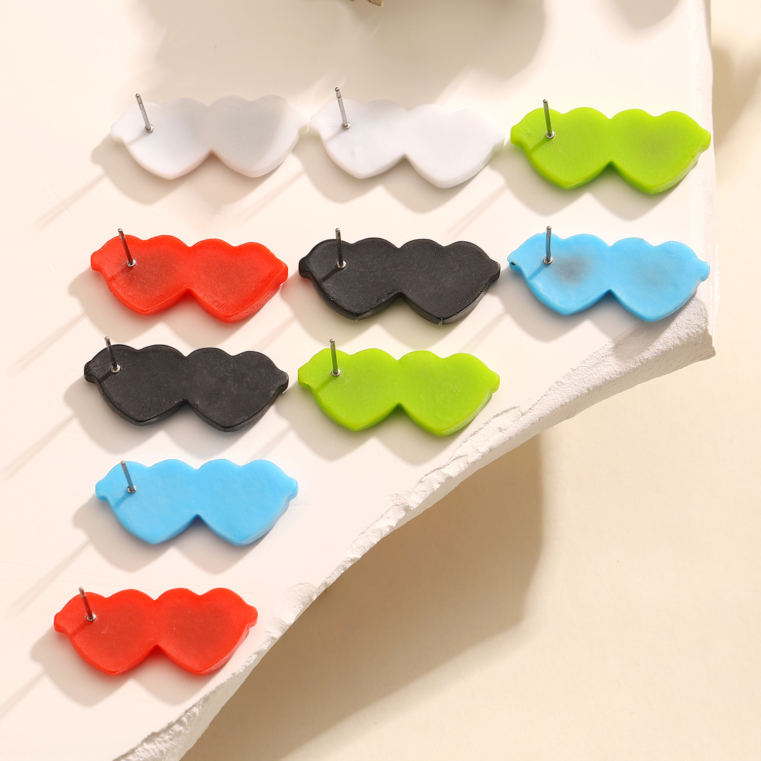 1 Pair Simple Style Cool Style Glasses Plastic Resin Ear Studs display picture 9