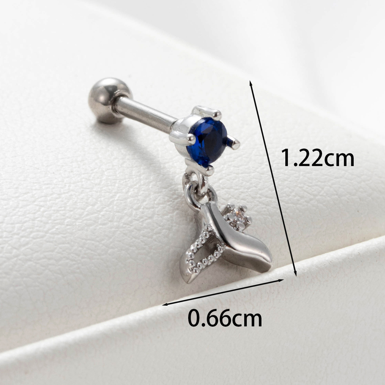 1 Piece Casual Simple Style Rhombus Fish Tail Inlay Copper Zircon Ear Studs display picture 3