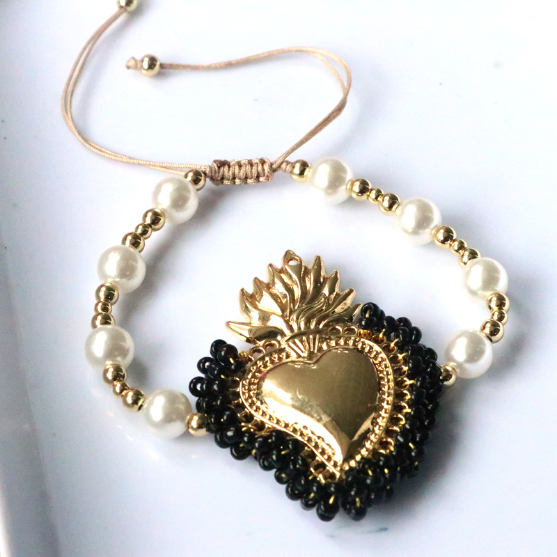 Wholesale Vintage Style Simple Style Heart Shape Copper Beaded Plating 18K Gold Plated Bracelets display picture 7