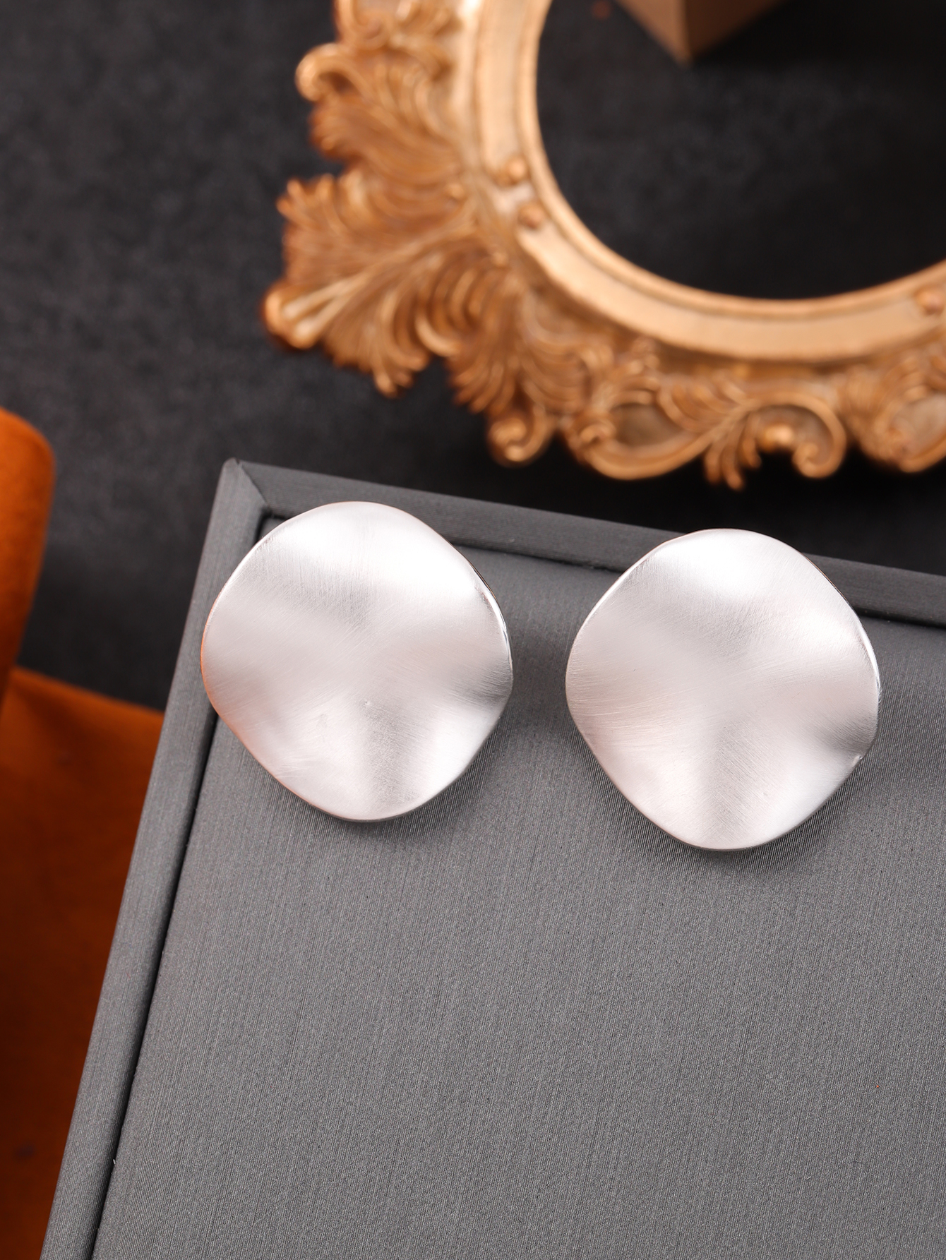 1 Pair Elegant Romantic Solid Color Copper Silver Plated Ear Studs display picture 2
