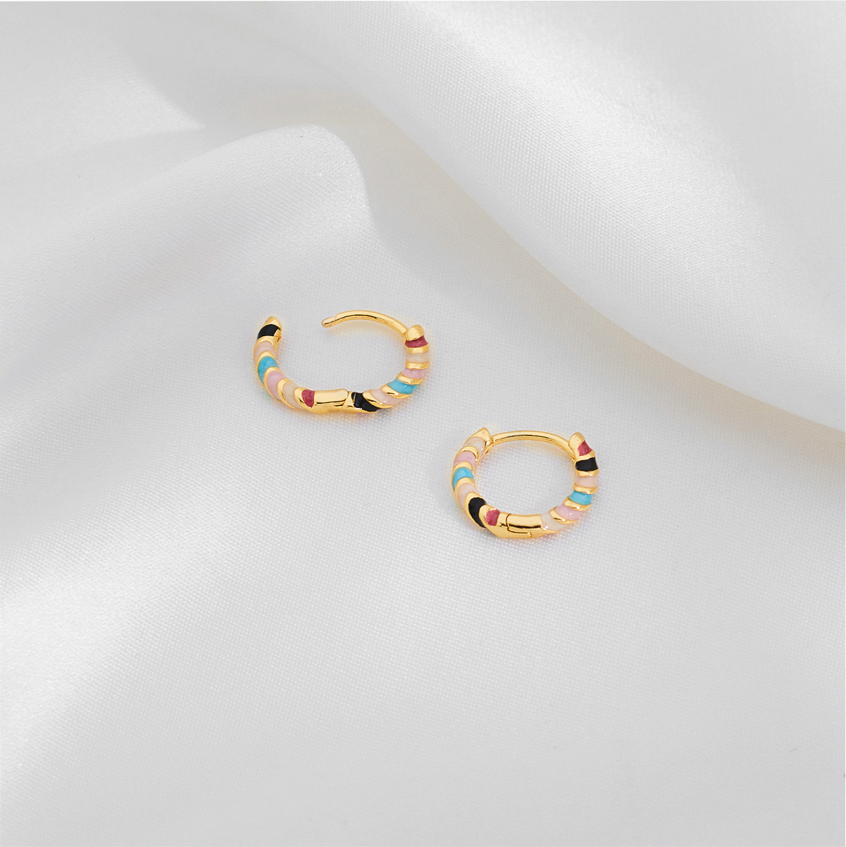 1 Pair Casual Simple Style Commute Circle Round Painted Enamel Copper Earrings display picture 4
