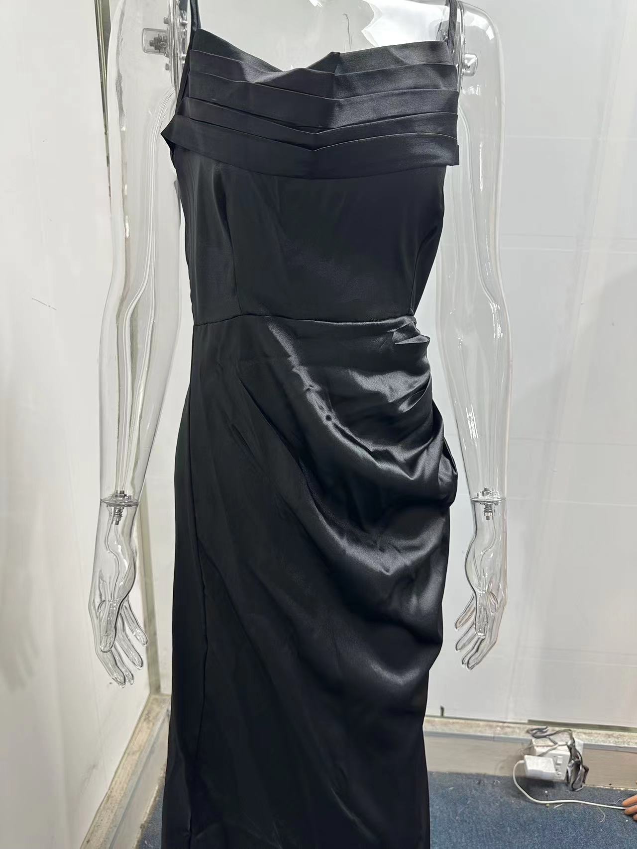 Frau Trägerkleid Sexy V-Ausschnitt Ärmellos Einfarbig Maxi Langes Kleid Täglich Datum display picture 8