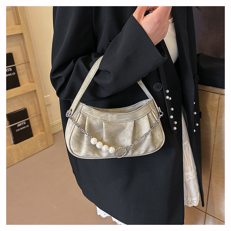 Women's Medium Pu Leather Solid Color Streetwear Square Zipper Shoulder Bag display picture 8