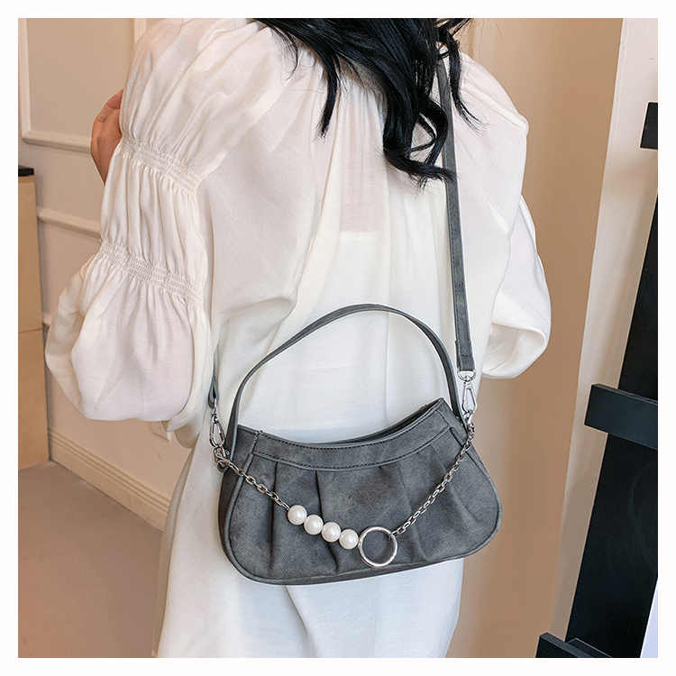 Women's Medium Pu Leather Solid Color Streetwear Square Zipper Shoulder Bag display picture 12