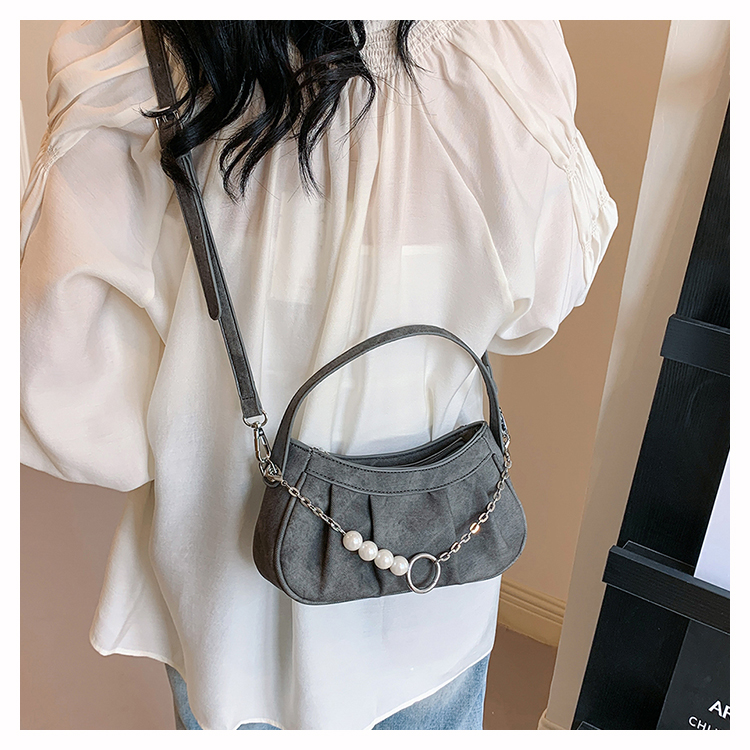 Women's Medium Pu Leather Solid Color Streetwear Square Zipper Shoulder Bag display picture 13