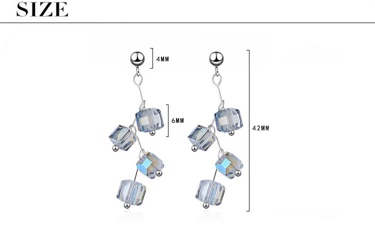 1 Pair Simple Style Classic Style Solid Color Inlay Copper Crystal Drop Earrings display picture 1