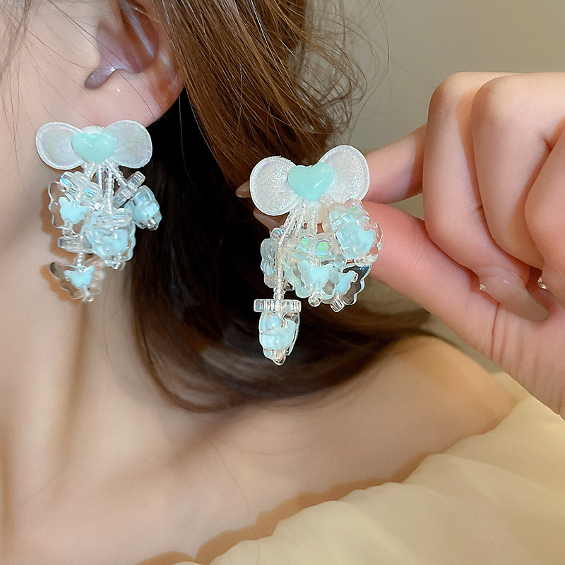 1 Pair Elegant Sweet Heart Shape Butterfly Bow Knot Beaded Arylic Alloy Drop Earrings display picture 2